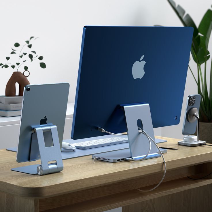 Apple iPhone, iPad, MacBook