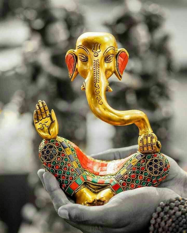 Artistic Ganesha Decorative Idol